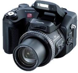Fujifilm FinePix S602 Pro Zoom [Foto: Fujifilm]