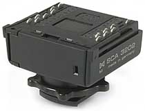 Metz SCA-Adapter zum Betrieb an Olympus-Kameras [Foto: MediaNord]