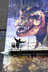 T. Rex auf dem Broadway [Foto: PR Newswire]