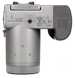 Canon PowerShot Pro90 IS - unten [Foto: MediaNord]