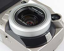 Fujifilm MX-2900 Zoom, Detail Objektiv [Foto: MediaNord]