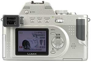 Panasonic Lumix DMC-FZ10 - Rückansicht [Foto: MediaNord]
