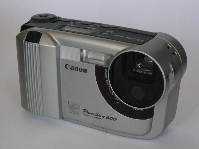 06/96 - Canon Powershot 600 (Foto: Harald Schwarzer)